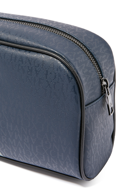 حقيبة مستحضرات العناية الشخصية بشعار الماركة وحجم مناسب للسفر